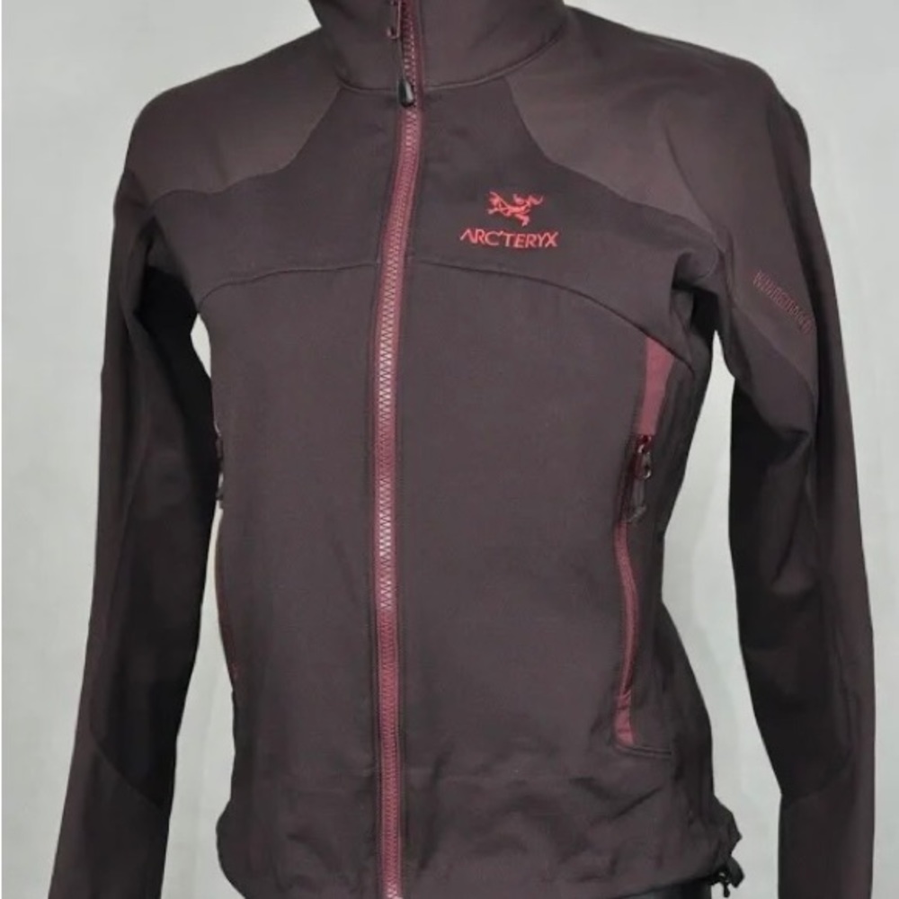 Women’s Arc’teryx Wind Stopper Jacket Small